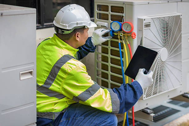Professional Ac Installation technician working in Voca, TX